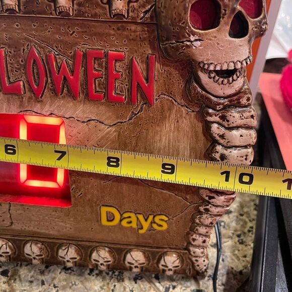 Target Electronic HALLOWEEN 2009 Count Down To Halloween Skull Sign RARE HTF - Picture 6 of 15